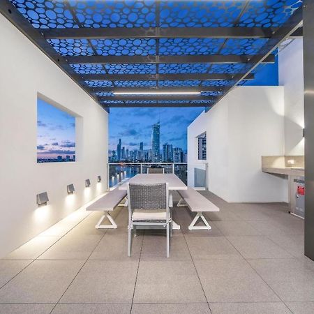 Serenity Surfers Paradise Гоулд Коуст Екстериор снимка