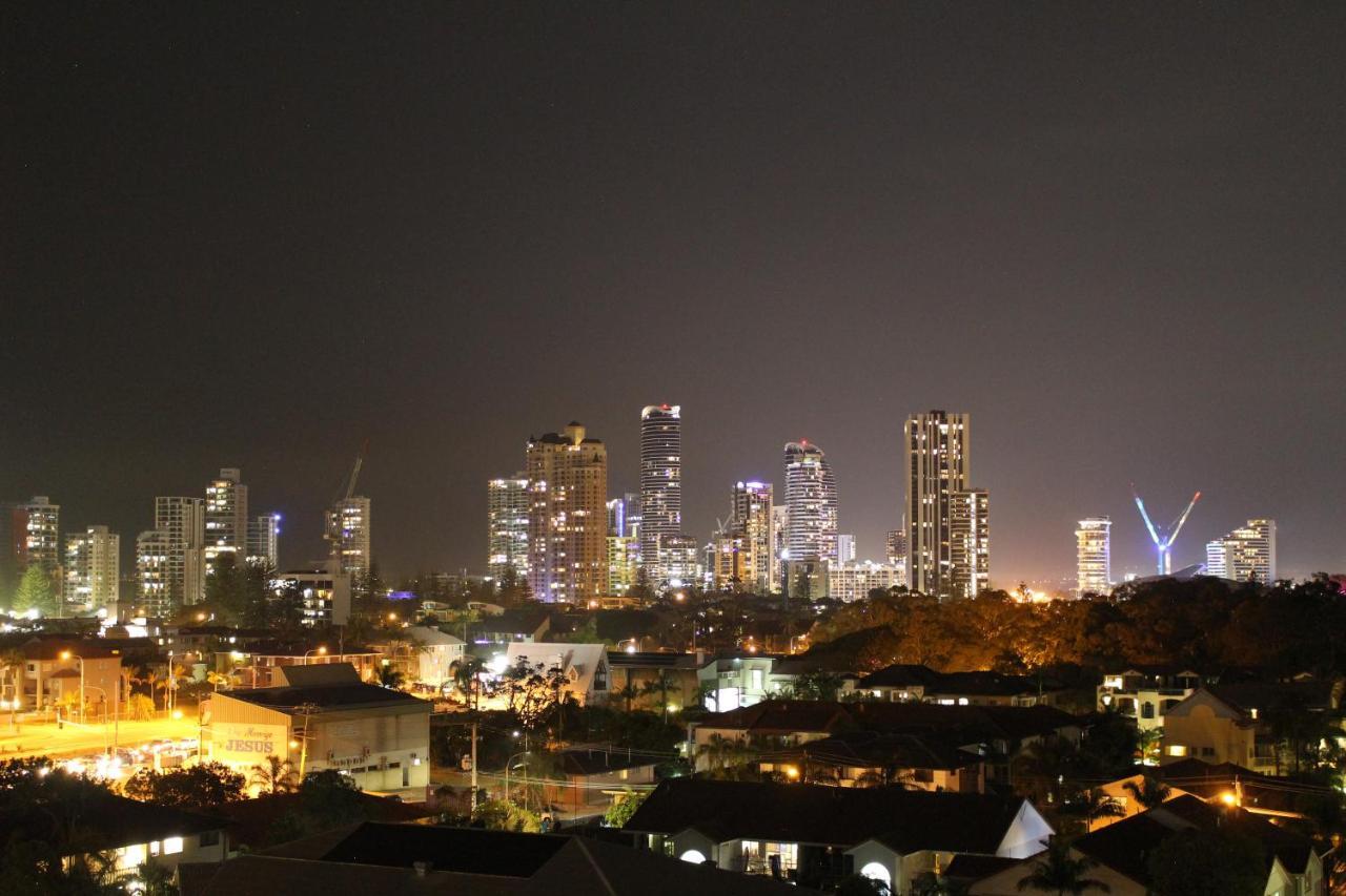 Serenity Surfers Paradise Гоулд Коуст Екстериор снимка