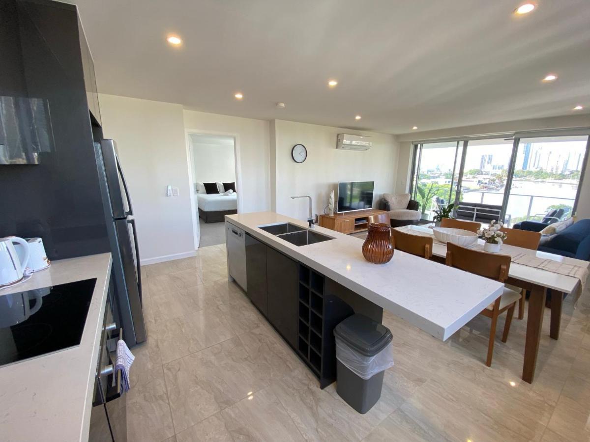 Serenity Surfers Paradise Гоулд Коуст Екстериор снимка