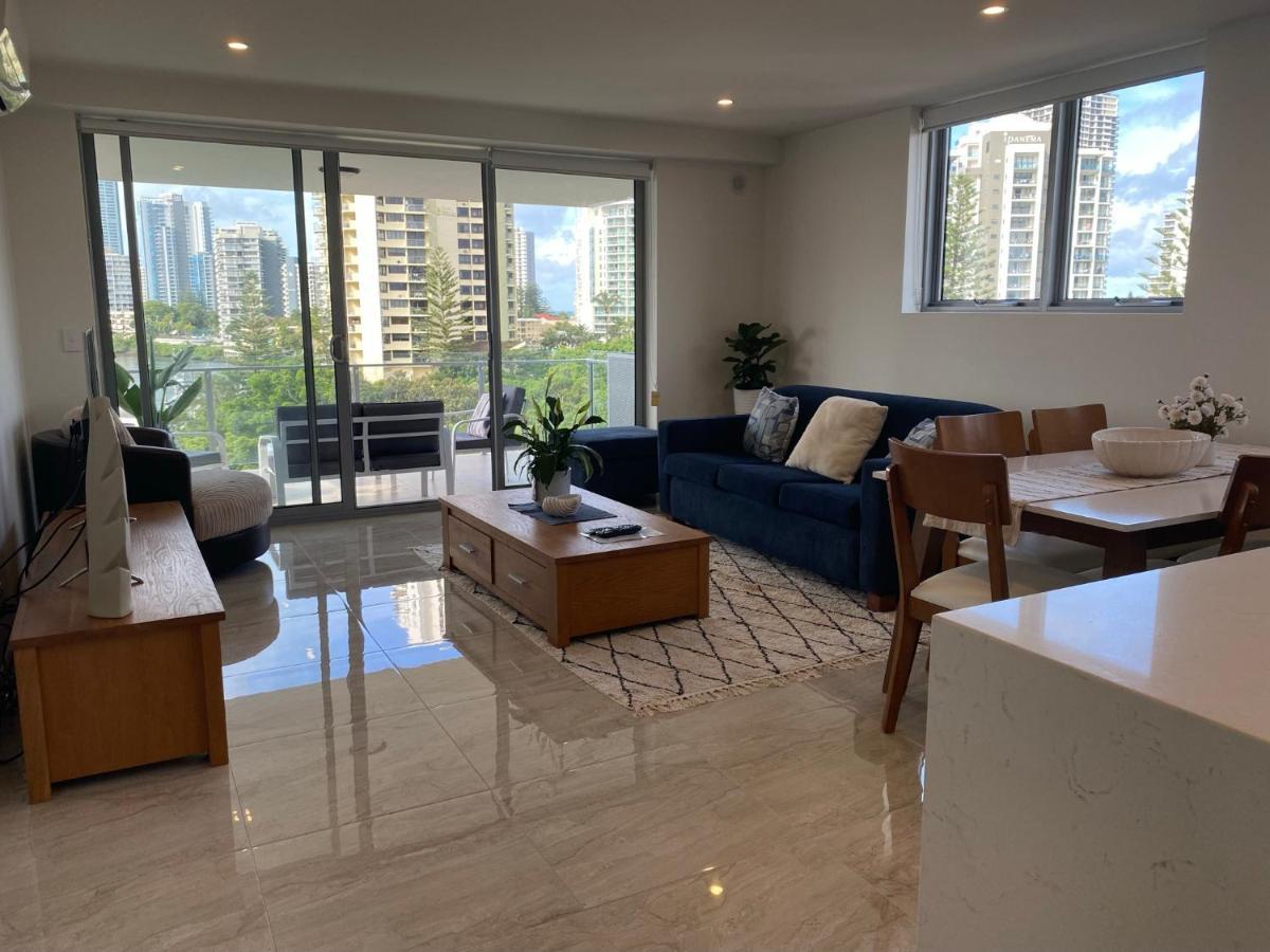 Serenity Surfers Paradise Гоулд Коуст Екстериор снимка